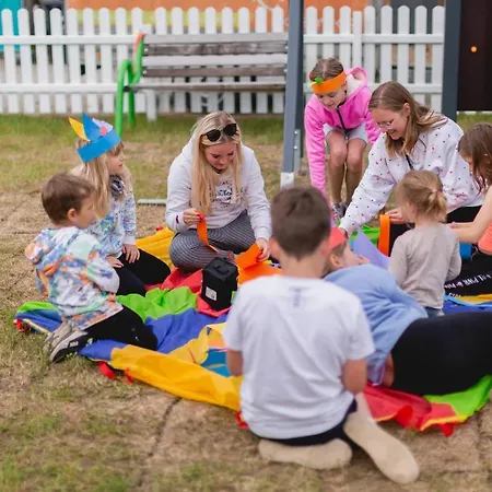 キャンプ場 Molo Surf Spot ヤスタルニャ