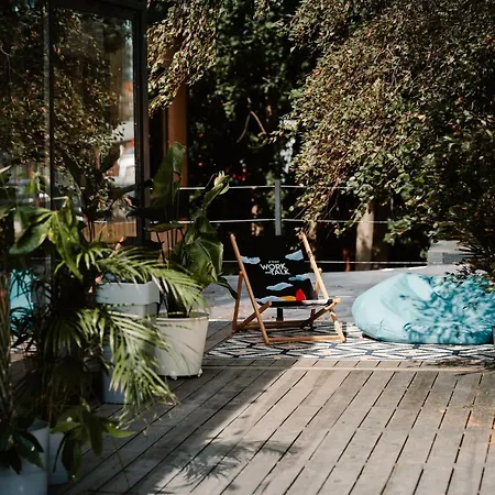 Molo Surf Spot 야스타르니아