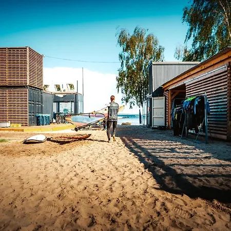 Molo Surf Spot キャンプ場