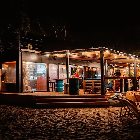 Molo Surf Spot * ヤスタルニャ