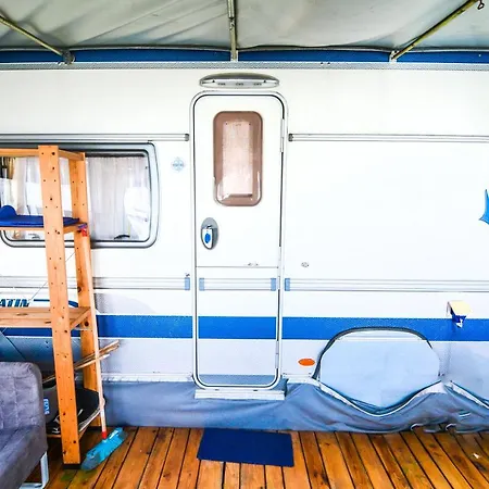 Molo Surf Spot 캠프장 야스타르니아