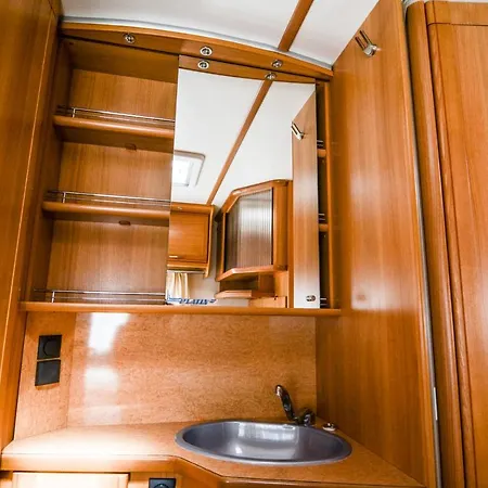 Molo Surf Spot 캠프장