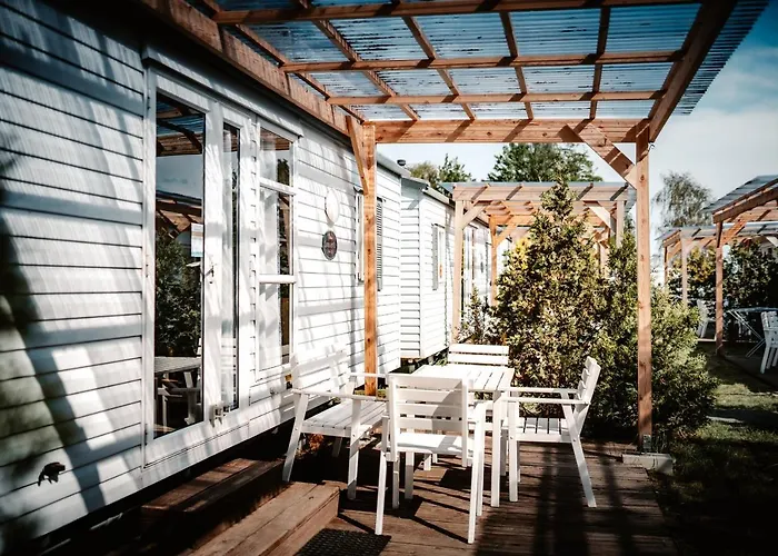 Molo Surf Spot 营地