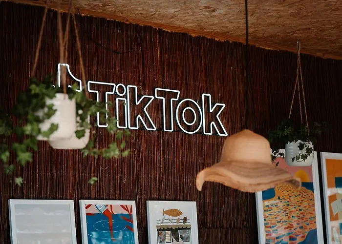 Molo Surf Spot مكان تخييم ياستارنيا