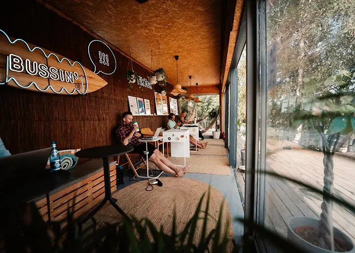 Molo Surf Spot * 亚斯塔尔尼亚