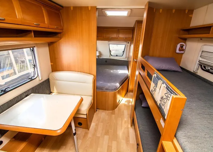 Molo Surf Spot 营地 *