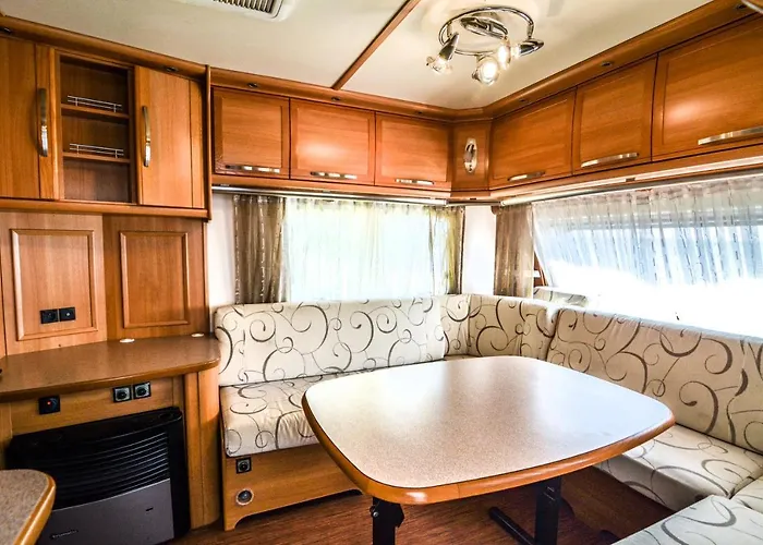 Molo Surf Spot ياستارنيا